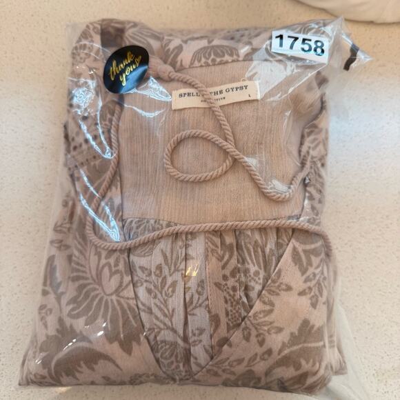 Spell and the Gypsy Lioness Dress - Picture 5 of 6